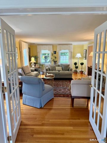 28 Colony Road, West Hartford, CT 06117