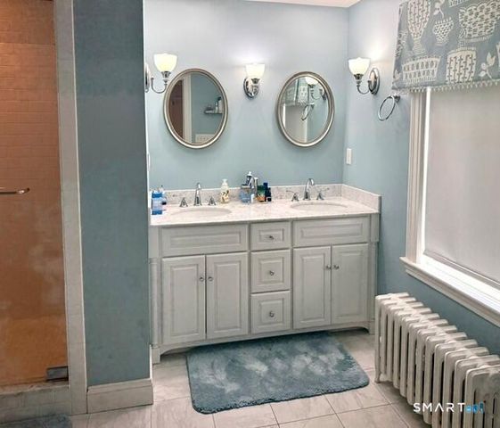 28 Colony Road, West Hartford, CT 06117