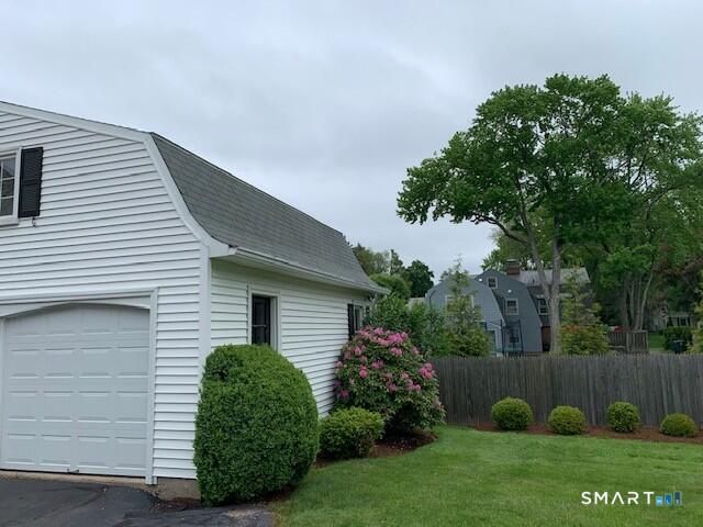 28 Colony Road, West Hartford, CT 06117
