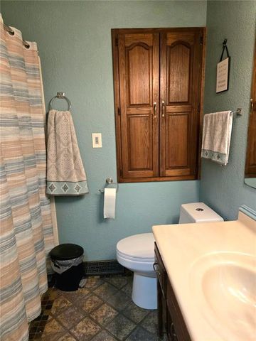 16912 E 170th Court, Belton, MO 64012