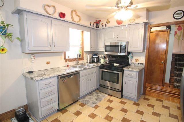16912 E 170th Court, Belton, MO 64012