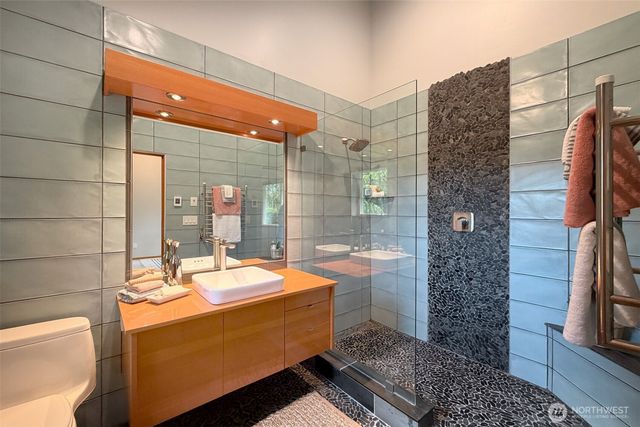 16857 Palatine Avenue N, Shoreline, WA 98133