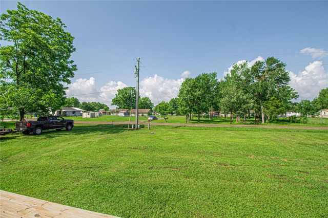 277 Lucy, Livingston, TX 77351