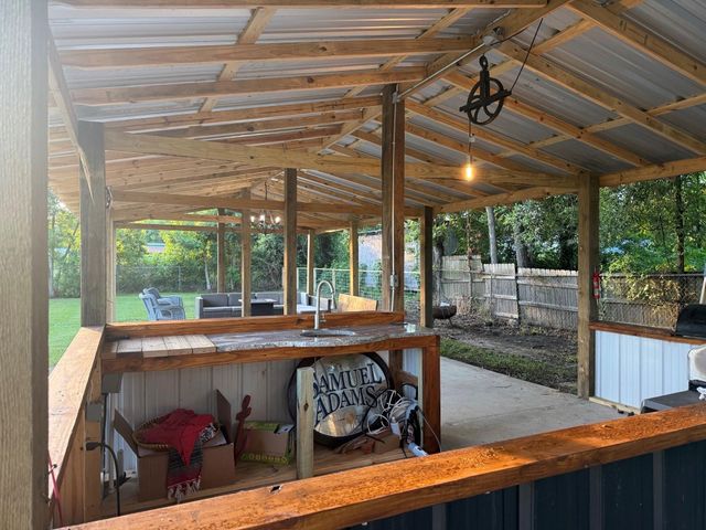 277 Lucy, Livingston, TX 77351