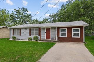 420 Buchanan Street, Whitesboro, TX 76273