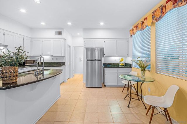 13837 Fontanelle, San Diego, CA 92128