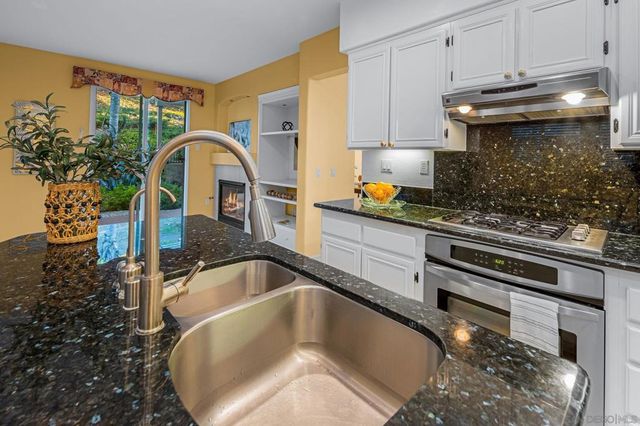 13837 Fontanelle, San Diego, CA 92128