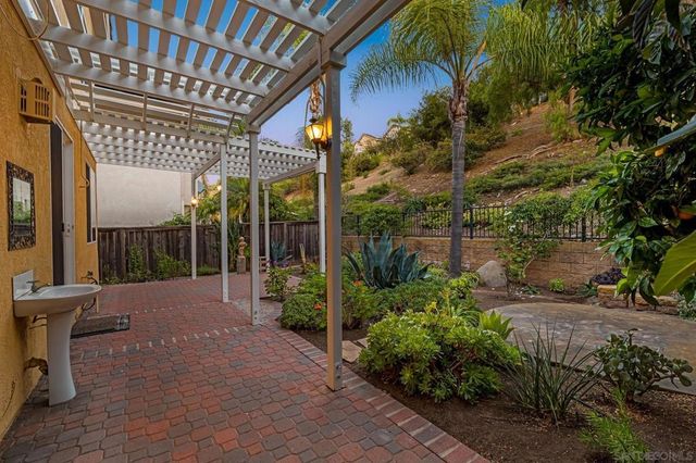 13837 Fontanelle, San Diego, CA 92128