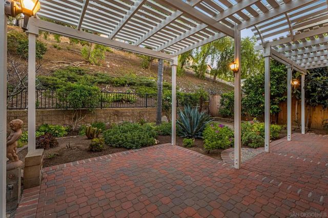 13837 Fontanelle, San Diego, CA 92128