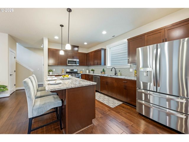 6736 Nw MAYFLOWER Pl, Portland, OR 97229