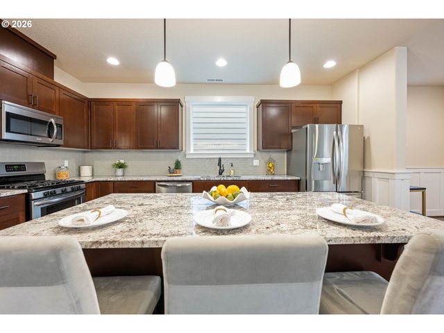 6736 Nw MAYFLOWER Pl, Portland, OR 97229