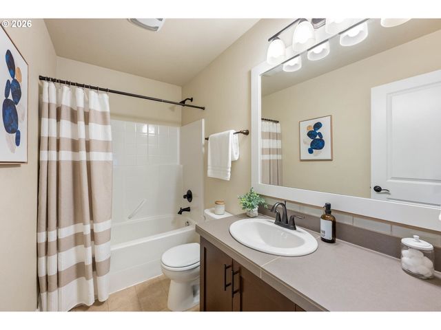 6736 Nw MAYFLOWER Pl, Portland, OR 97229