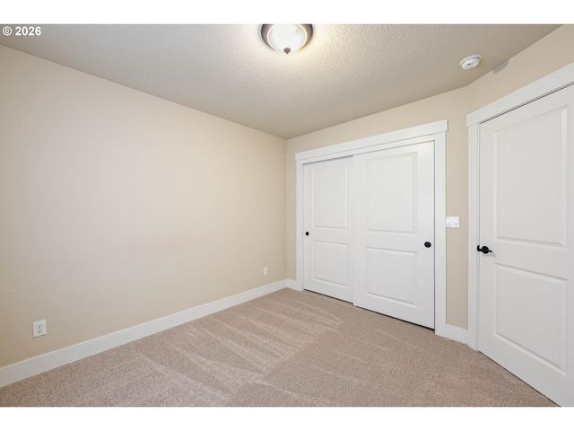 6736 Nw MAYFLOWER Pl, Portland, OR 97229