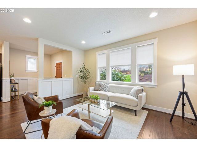 6736 Nw MAYFLOWER Pl, Portland, OR 97229