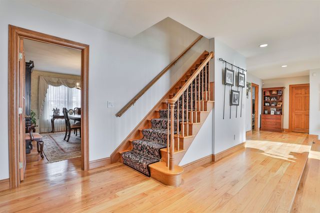 293 Pine Hill Road, Hollis, NH 03049