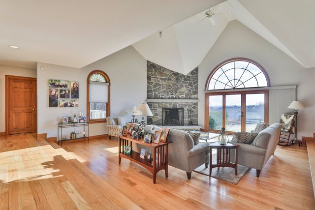 293 Pine Hill Road, Hollis, NH 03049