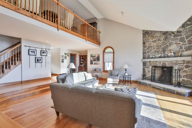 293 Pine Hill Road, Hollis, NH 03049