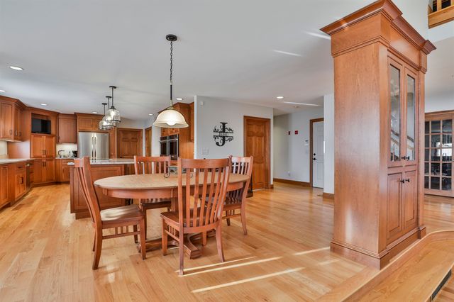 293 Pine Hill Road, Hollis, NH 03049