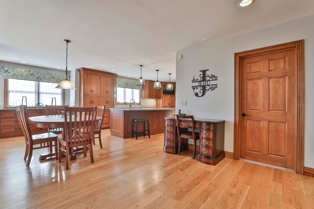 293 Pine Hill Road, Hollis, NH 03049