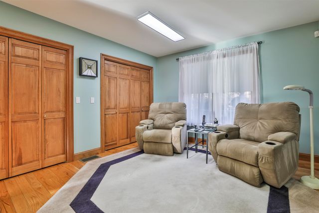 293 Pine Hill Road, Hollis, NH 03049