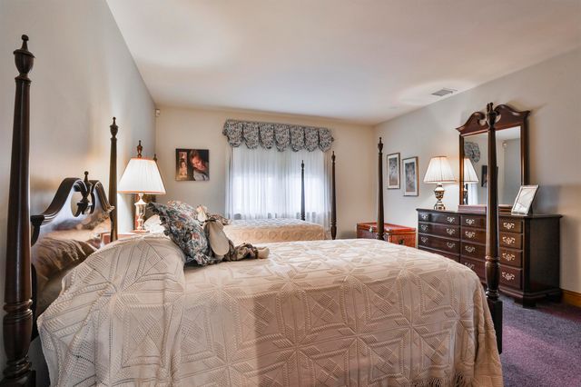 293 Pine Hill Road, Hollis, NH 03049