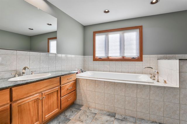 293 Pine Hill Road, Hollis, NH 03049