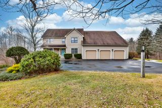 293 Pine Hill Road, Hollis, NH 03049