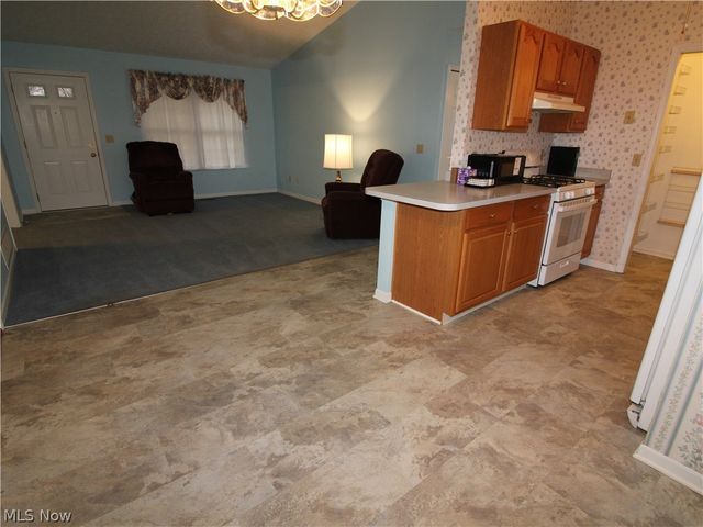 148 Bentley Drive, Elyria, OH 44035