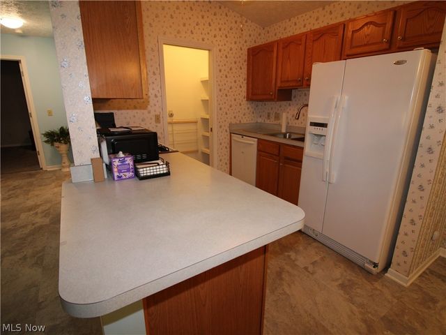 148 Bentley Drive, Elyria, OH 44035