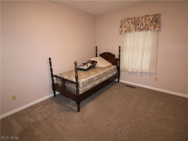 148 Bentley Drive, Elyria, OH 44035