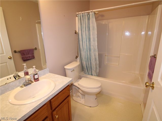 148 Bentley Drive, Elyria, OH 44035