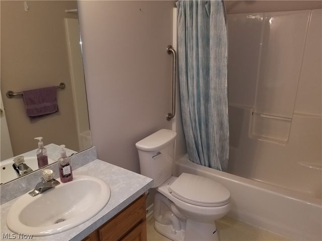 148 Bentley Drive, Elyria, OH 44035