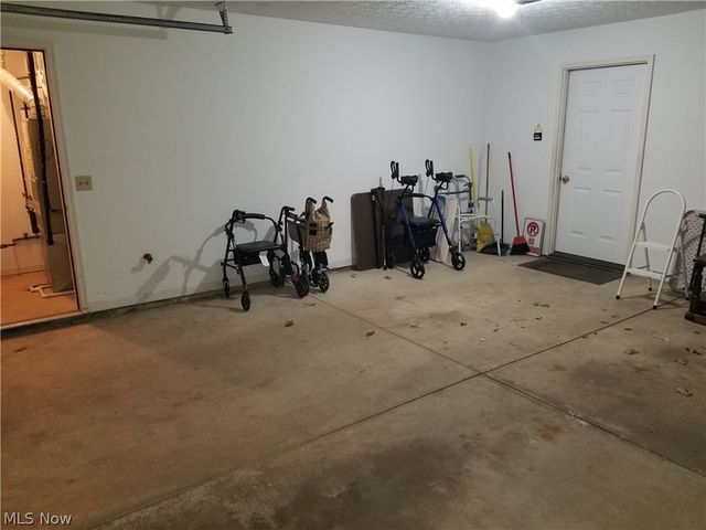 148 Bentley Drive, Elyria, OH 44035