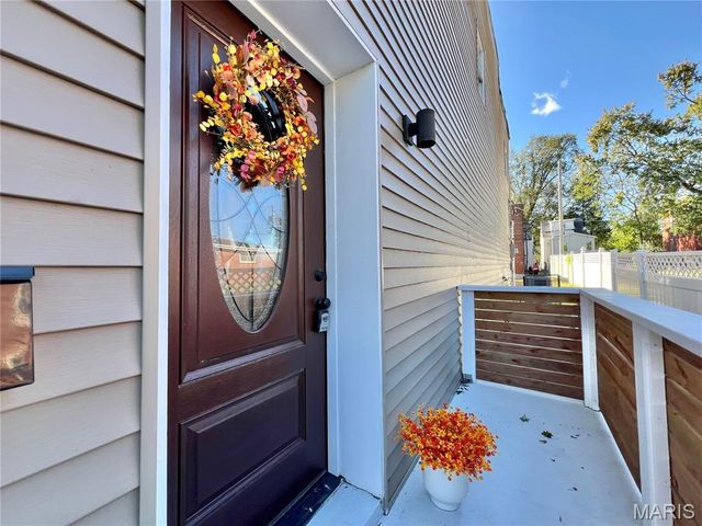 3719 Wisconsin Avenue, St Louis, MO 63118