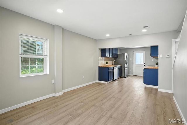 3719 Wisconsin Avenue, St Louis, MO 63118