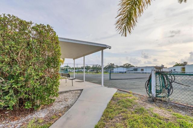 1 MEADOW CIRCLE, Ellenton, FL 34222