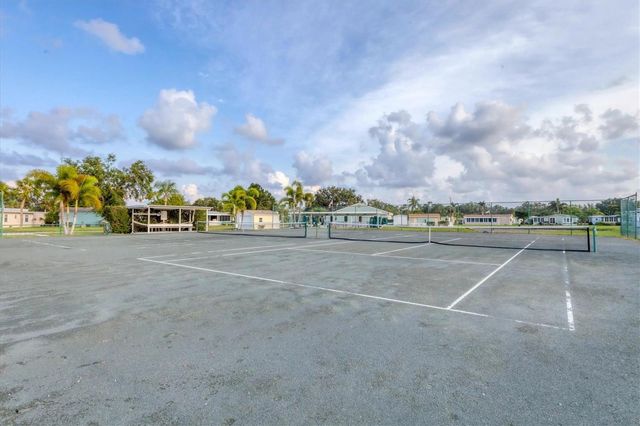 1 MEADOW CIRCLE, Ellenton, FL 34222