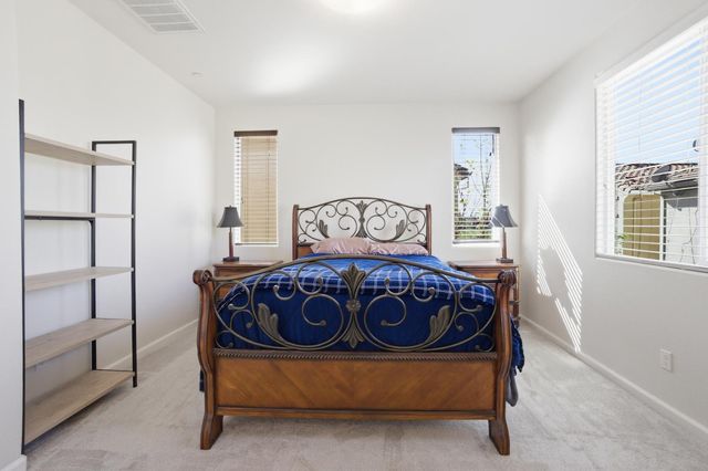 2069 Camino Real Way, Roseville, CA 95747