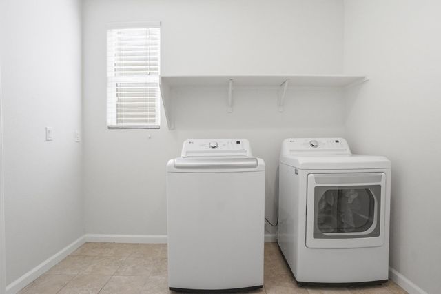 2069 Camino Real Way, Roseville, CA 95747