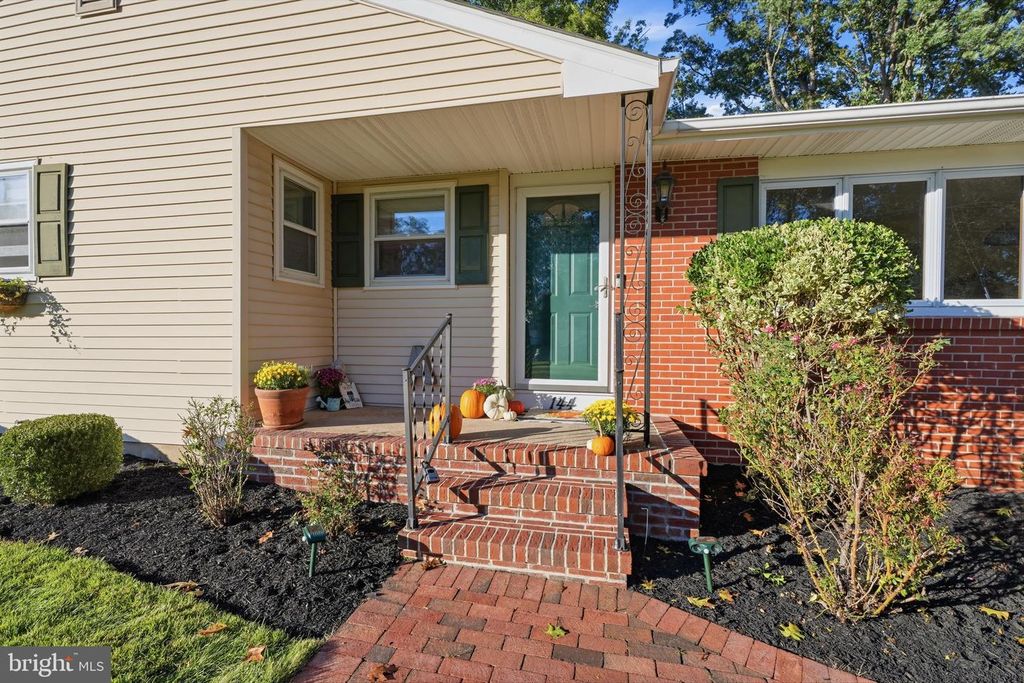 144 SUSAN DR, EWING TWP, NJ 08638 — photo 3