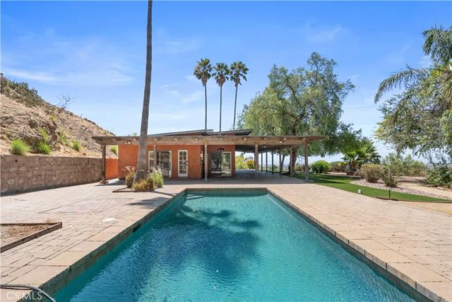 11064 Mcbroom, Shadow Hills, CA 91040