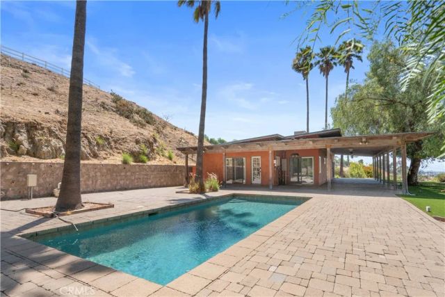 11064 Mcbroom, Shadow Hills, CA 91040