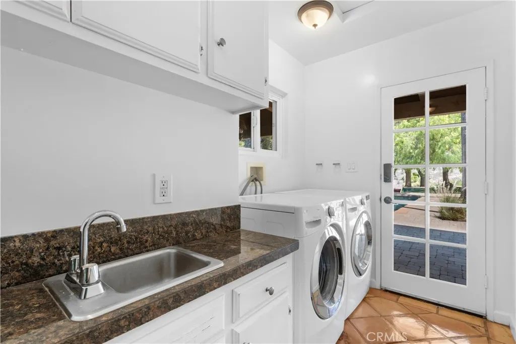 11064 Mcbroom, Shadow Hills, CA 91040