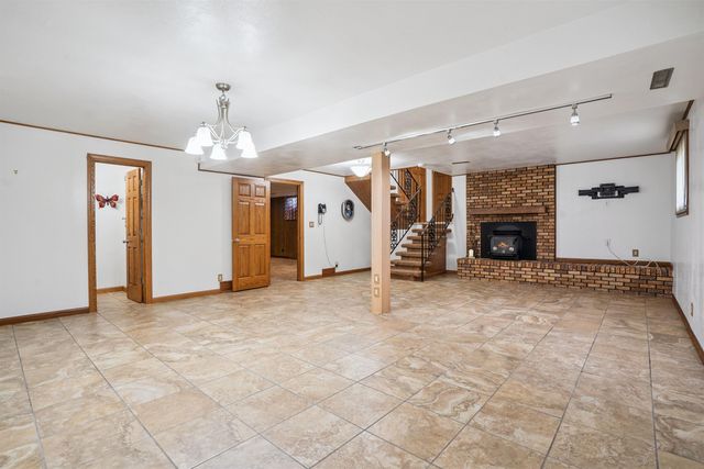513 Barbara Drive, Cedar Falls, IA 50613