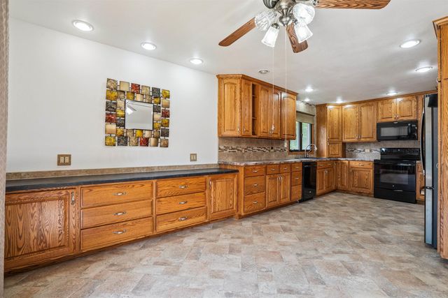 513 Barbara Drive, Cedar Falls, IA 50613