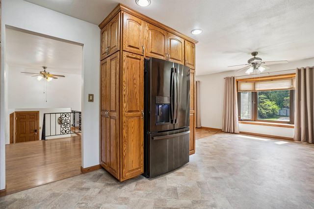 513 Barbara Drive, Cedar Falls, IA 50613