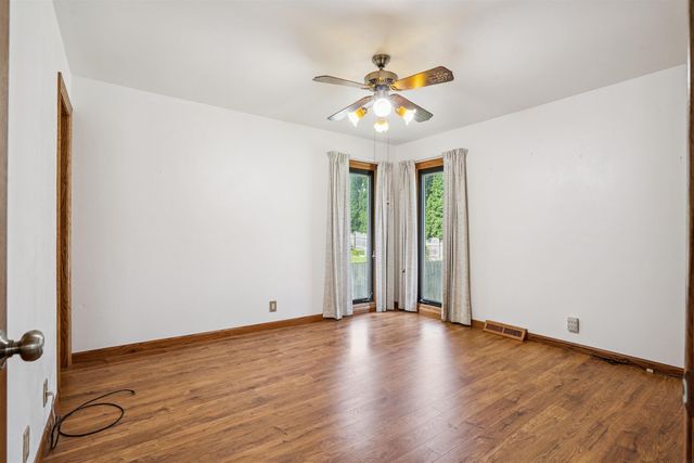 513 Barbara Drive, Cedar Falls, IA 50613