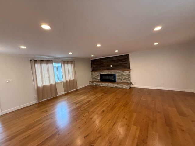3006 Chestnut Hill Dr, Sacramento, CA 95826