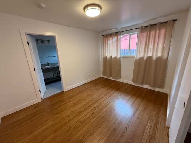 3006 Chestnut Hill Dr, Sacramento, CA 95826