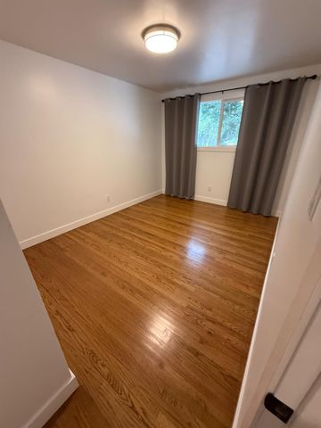 3006 Chestnut Hill Dr, Sacramento, CA 95826